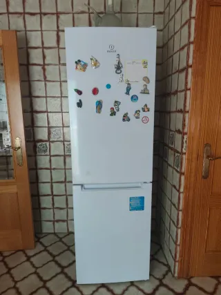 Frigorífico Indesit blanco