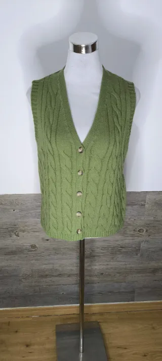 Chaleco tejido verde talla M