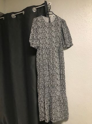 Vestido estampado floral blanco y negro Talla S