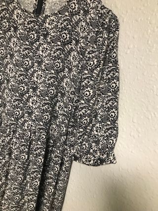 Vestido estampado floral blanco y negro Talla S