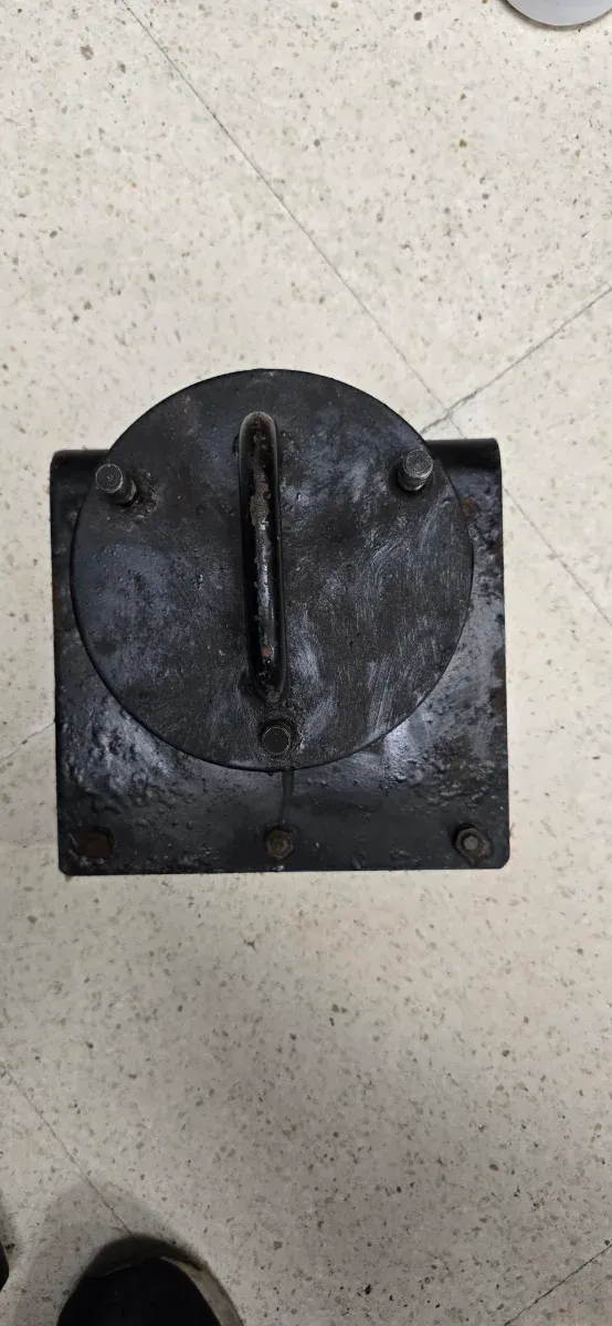 Soporte Rueda Repuesto Nissan Patrol