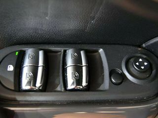 MINI Cooper ONE 5 PUERTAS