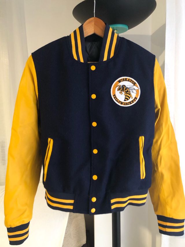 Chaqueta Yellowjackets