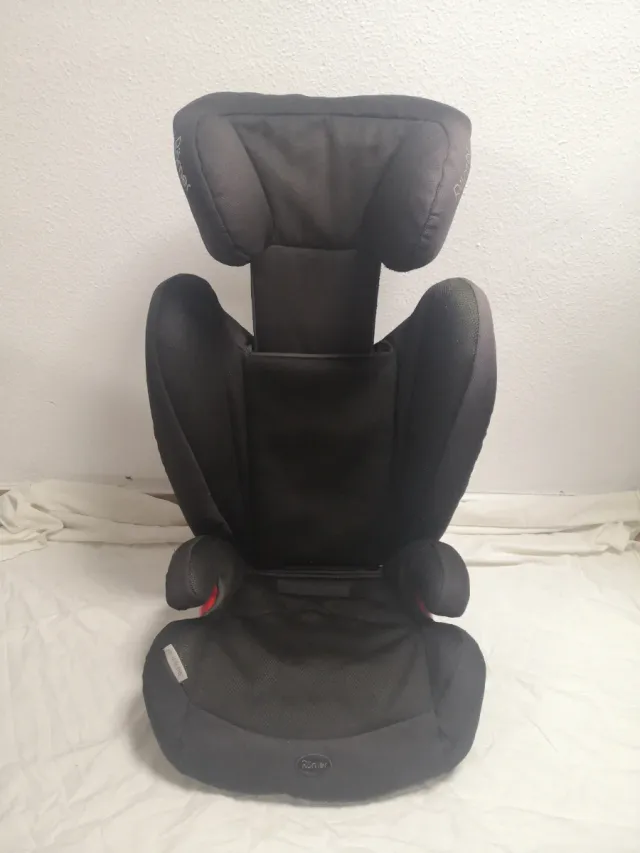 Silla de coche con isofit.