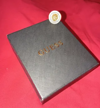 Conjunto Guess Collar, Pulsera y Anillo Dorado
