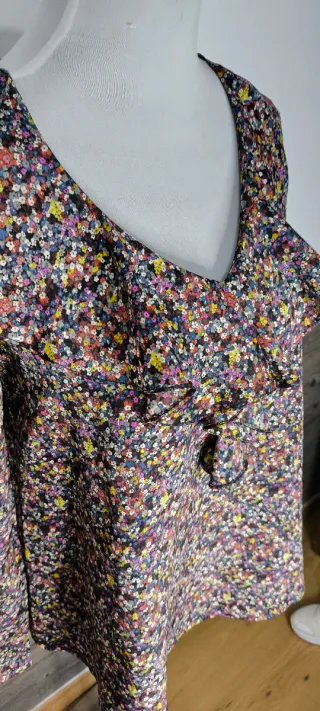 Blusa Des Petits Hauts volantes pecho Talla S