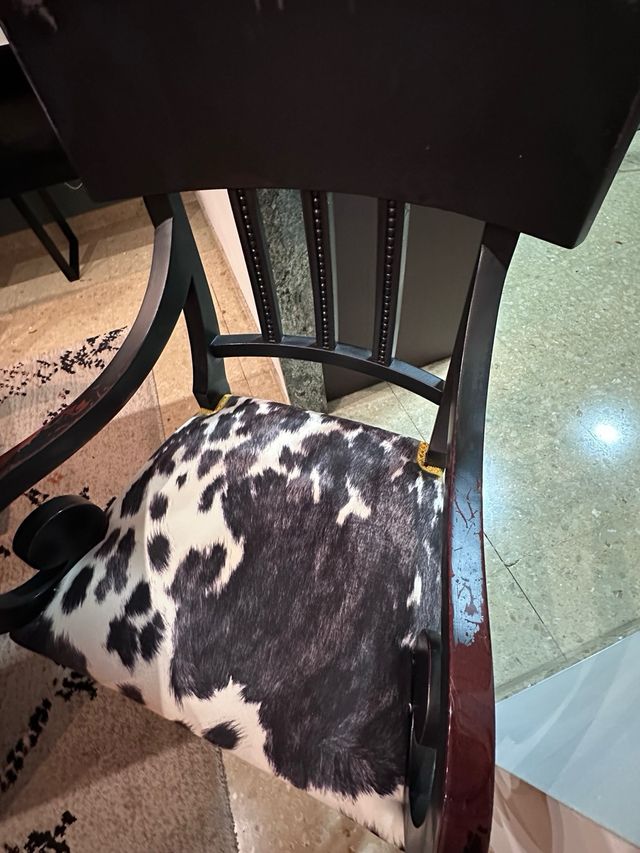 Mesa comedor extensible a 280cms y 8 sillas