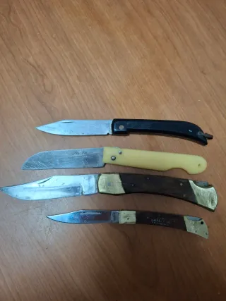 Conjunto de 4 navajas