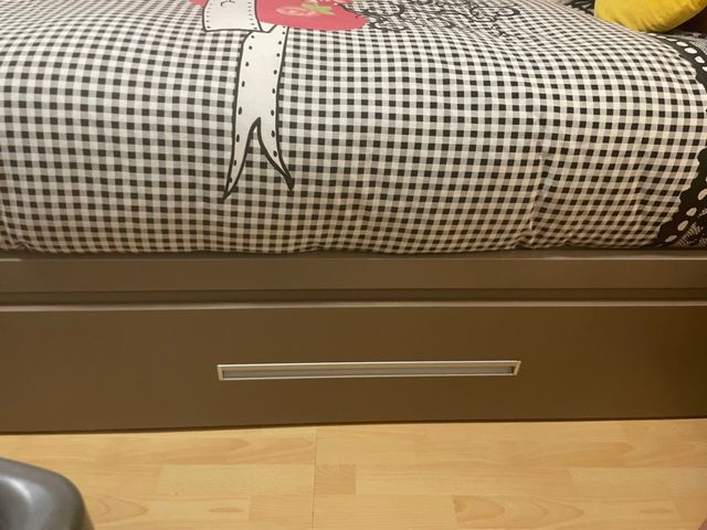 Cama nido beige y rosa