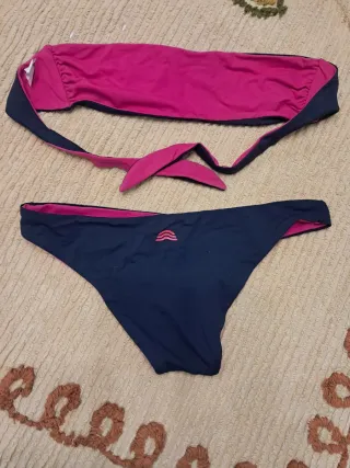 Bikini donna blu e fucsia