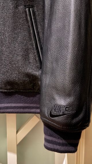 Nike Destroyer Jacket estilo universitario varsity