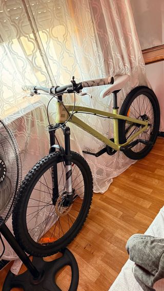 Bicicleta Dirt Jump Dartmoor 26
