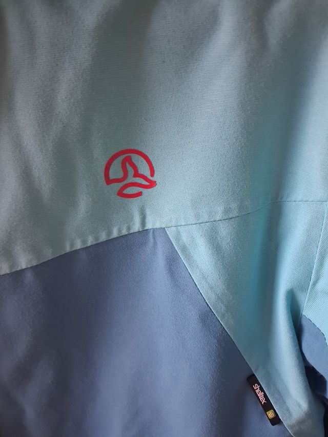 Chaqueta niña Ternua azul y turquesa.Talla 10 años