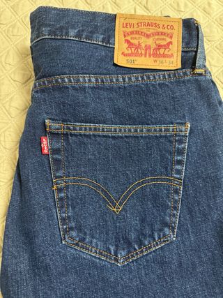 Pantalón Levis 501 Talla W36 L34