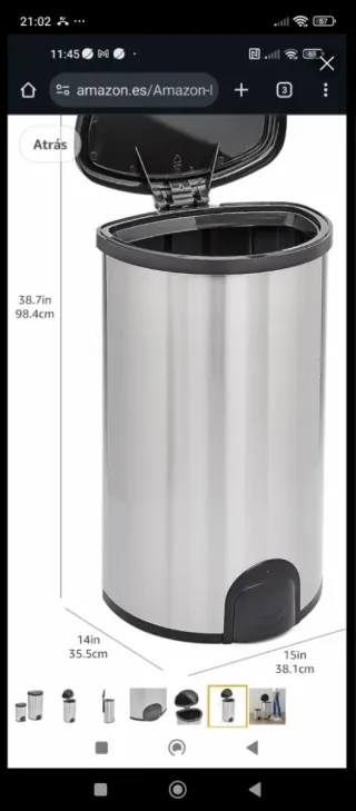 Dos cubos de basura nuevos