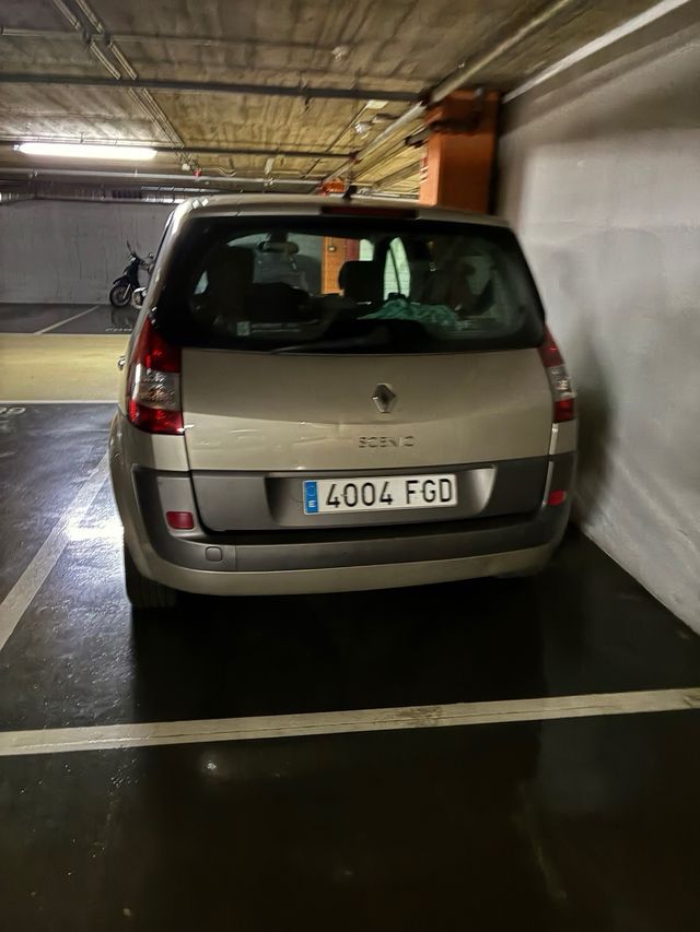 Renault Scenic Previlege 2500€