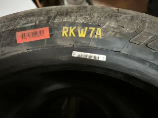 Neumáticos Pirelli RKW7A llanta 15
