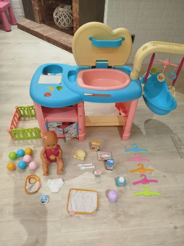 Cambiador Nenuco Maxi Care Center