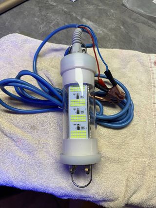 Foco Subacuático LED con Pinzas