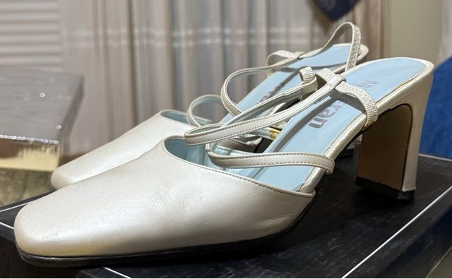 Sandalias Gianfranco Ferré Beige