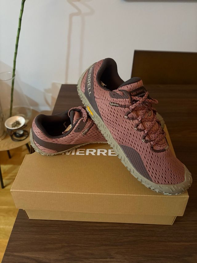 Deportivas Merrell 6 Mujer, Talla 41 rosa nuevas