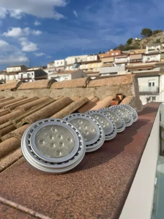 Focos LED Philips MASTER AR111