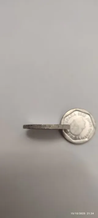 Moneda muy defectuosa - 3 errores