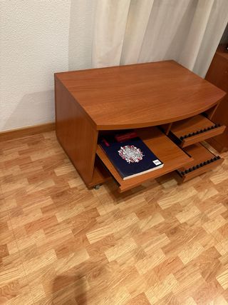 Mesa de TV de madera