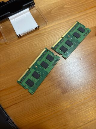 Memoria RAM Samsung 2GB PC3-10600S