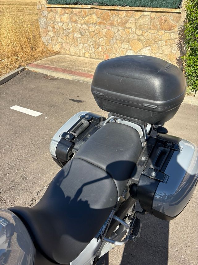 Triumph Tiger 955i Gris