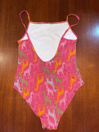 Bañador rosa con jirafas 