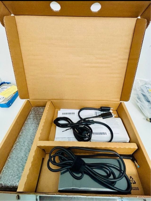 Dock Station HP Thunderbolt 3
(841830-002) ~150W