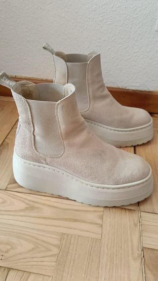 Botas Chelsea Steve Madden Beige