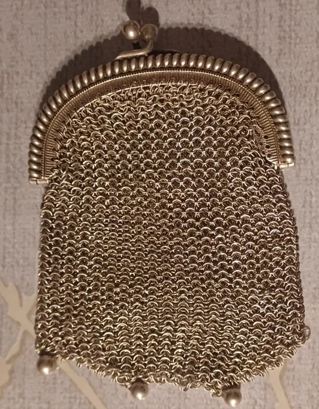 Bolsos de malla de plata