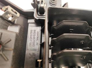 Mando climatizador 9823457080 peugeot 2008 302498