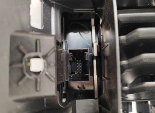 Mando climatizador 9823457080 peugeot 2008 302498