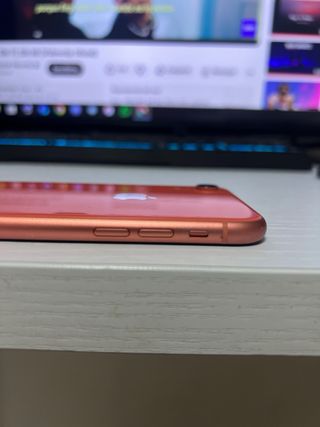 iPhone XR Corallo