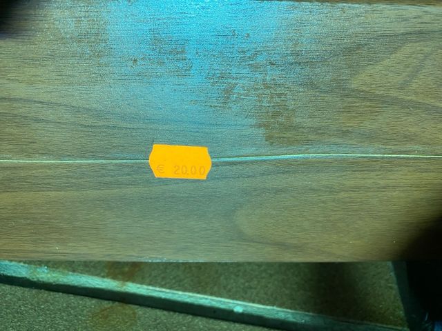 Porta CD de madera y metal