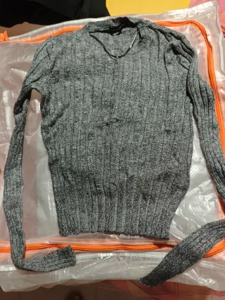 Camiseta de canalé gris, nueva