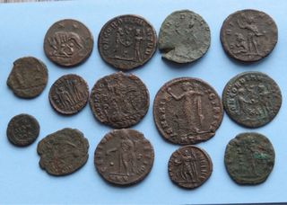 Lote 14 monedas romanas, varios emperadores