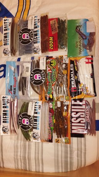 Lote señuelos pesca vinilos Bass