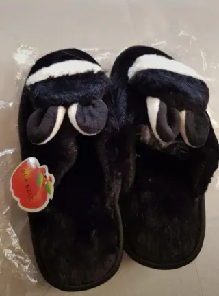 Ciabatte pelose nuove n.37