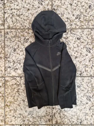 Chaqueta Nike Tech Fleece Negra Talla L niño