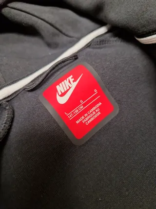Chaqueta Nike Tech Fleece Negra Talla L niño