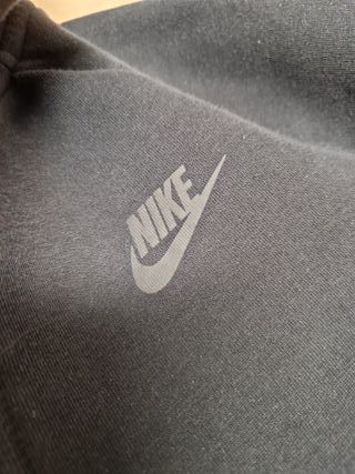 Chaqueta Nike Tech Fleece Negra Talla L niño