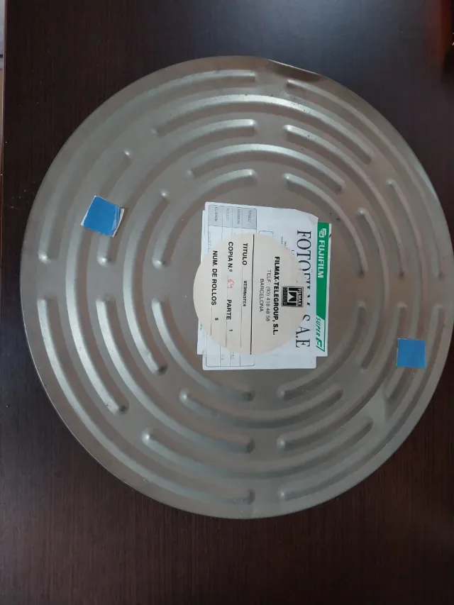 Caja metálica para película de cine