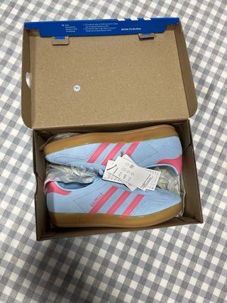 Zapatillas Adidas Gazelle Azul y Rosa