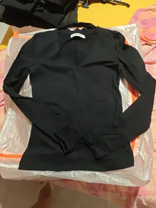 Camiseta negra manga larga