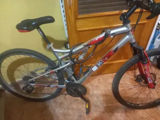 Bicicleta de Montaña Doble Suspensión.¡¡No envíos!