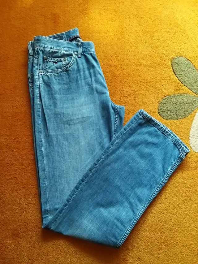 Vaqueros Tommy Hilfiger 